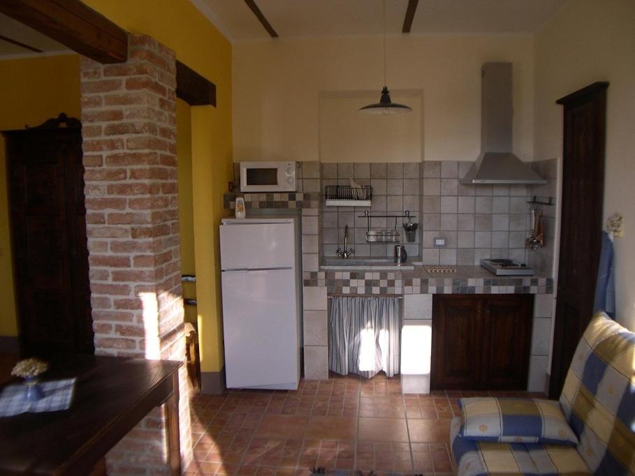 Cascina Sant'Eufemia Villa Sinio Rom bilde
